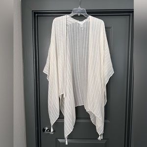 Lauren Conrad Shawl